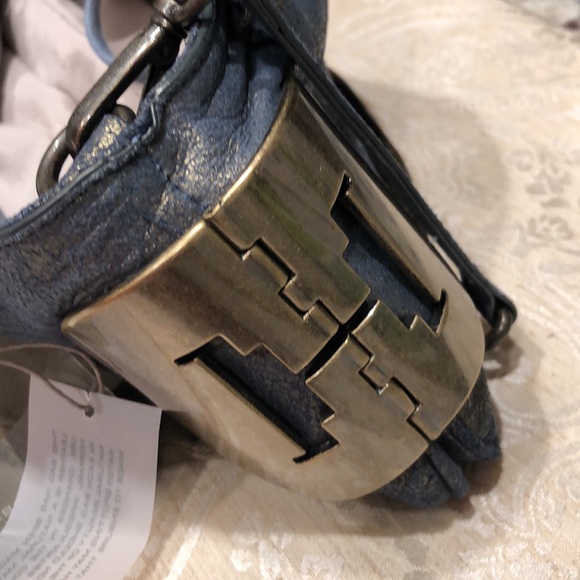 Halston 2n1 Shoulder Handbag & Clutch NWT - Picture 11 of 14